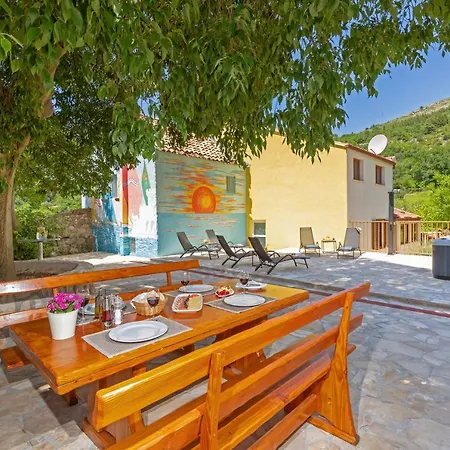 Ana's Paradise Semesterbostad *